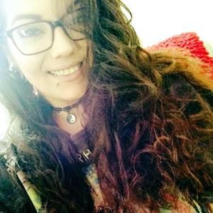 Meet your Posher, Caitlin